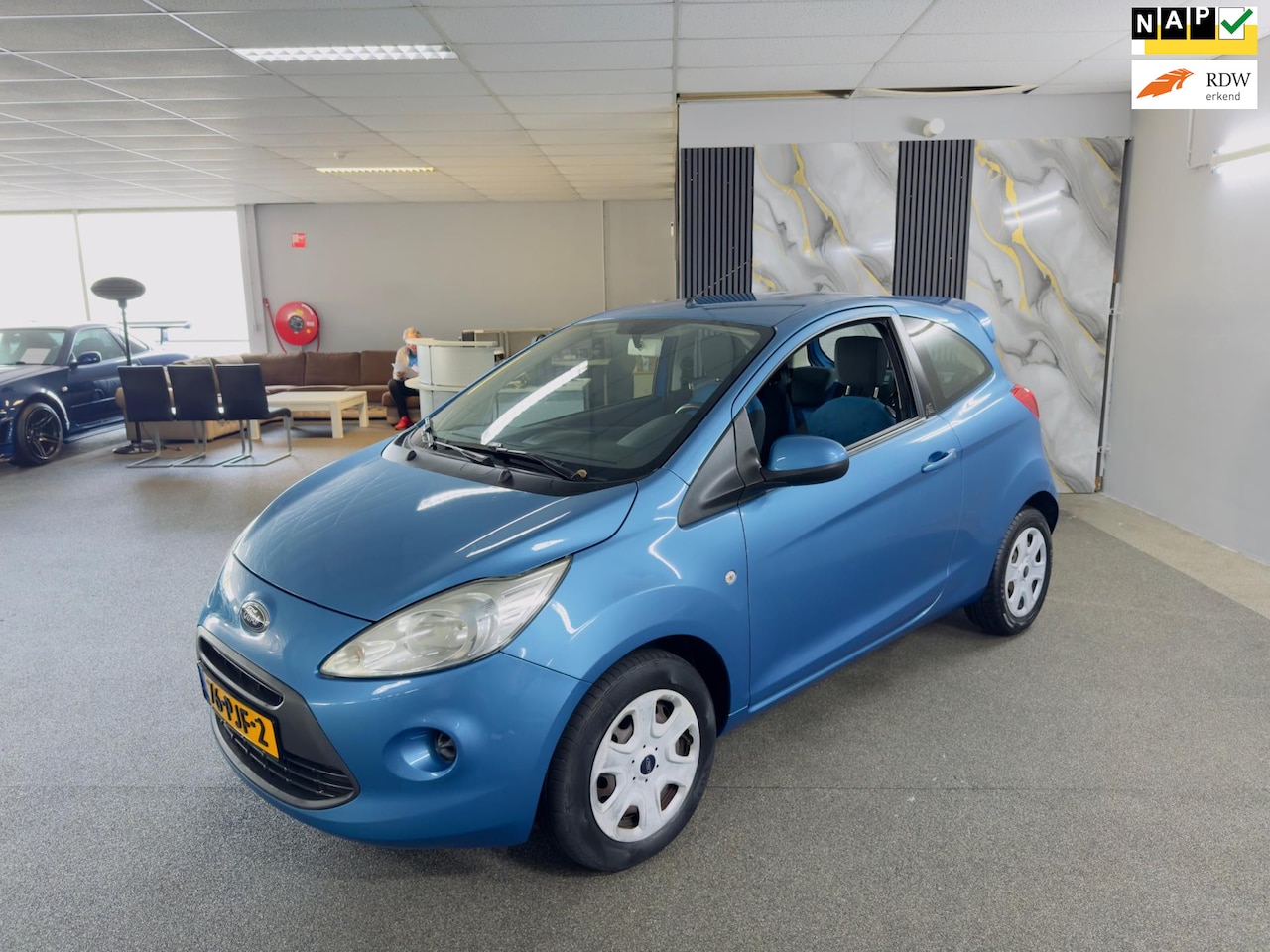 Ford Ka - 1.2 Comfort start/stop 1.2 Comfort start/stop,Apk Nieuw,Airco,E-Ramen,Bluetooth,N.A.P,Weinig km's,2 sleutels,Boek - AutoWereld.nl