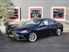 Lexus ES - 300h President Line | Mark Levinson | HUD | LED koplampen adaptief |