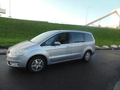 Ford Galaxy - 2.0-16V Ghia 7 SET MET AIRCO