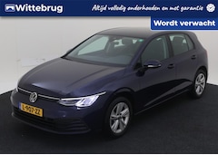 Volkswagen Golf - 1.0 TSI Life / Navigatie / Parkeersensoren V+A / Lichtmetaal 16 inch / App connect /