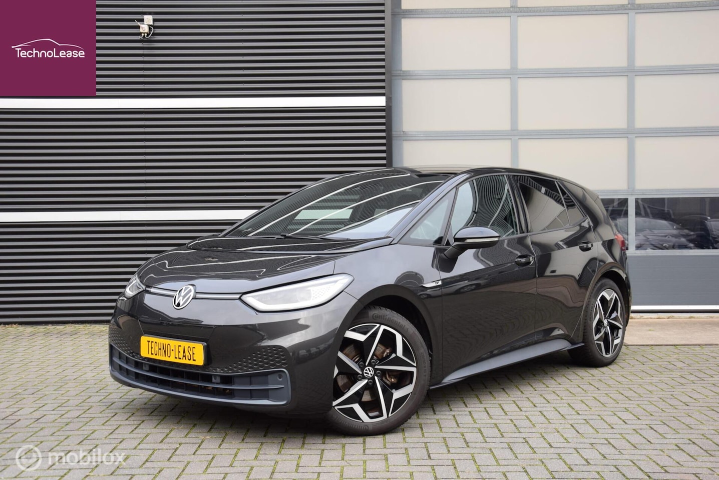 Volkswagen ID.3 - First Plus 58 kWh Apple Carplay Stoel/stuurverwarming - AutoWereld.nl