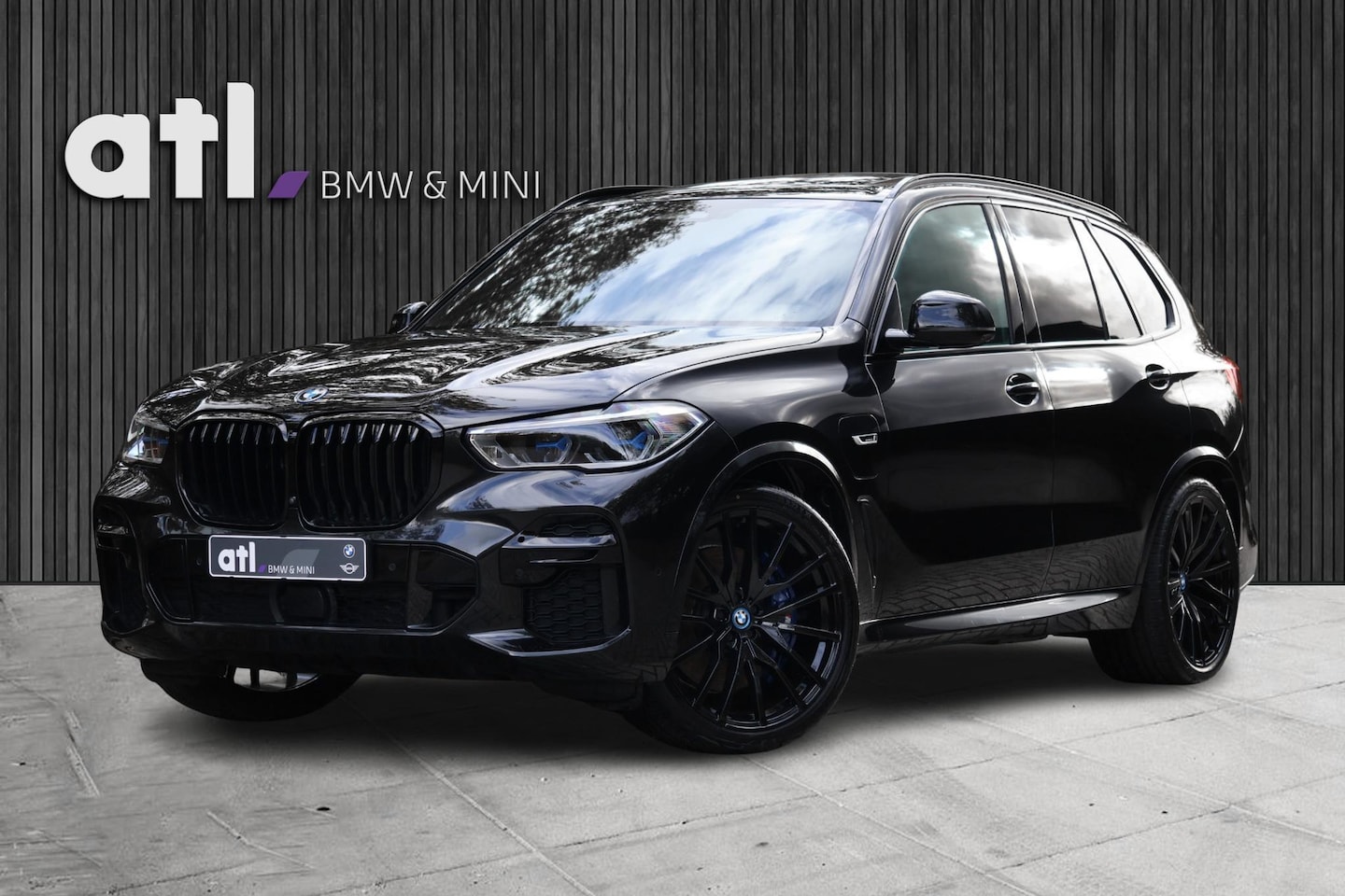 BMW X5 - xDrive45e High Executive M-Sport | 22"| Pano | Harman kardon | HUD | Laser | 360 | Adap Cr - AutoWereld.nl