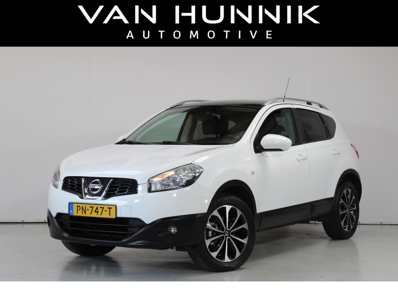 Nissan Qashqai - 1.6 Connect Edition | Camera | Pano | Cruise | Nav | Trekhaak - AutoWereld.nl