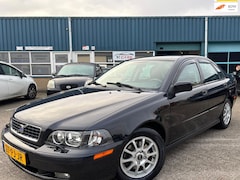 Volvo S40 - 2.0 Europa |Automaat | Navi | Climate| Stoelverwarming | NAP | Cruisecontrol