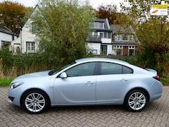 Opel Insignia - 1.4 Turbo 140pk 5-deurs 143.000km Clima Navi LED PDC