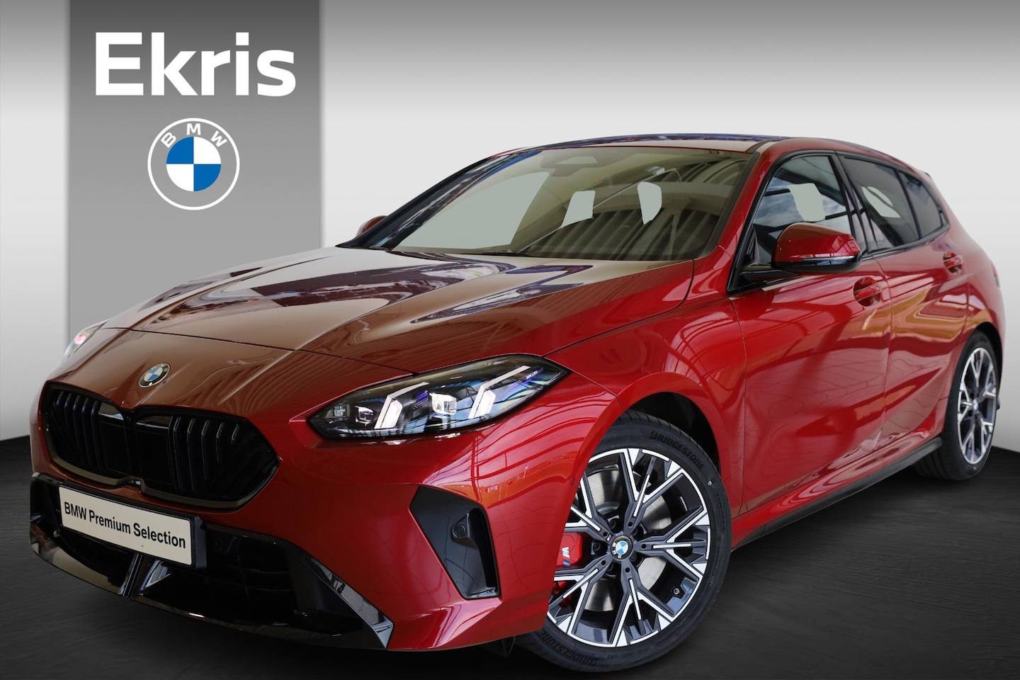 BMW 1-serie - 120 M Sportpakket Pro | Premium Pack | Comfort Access | Fire Rot Metallic - AutoWereld.nl