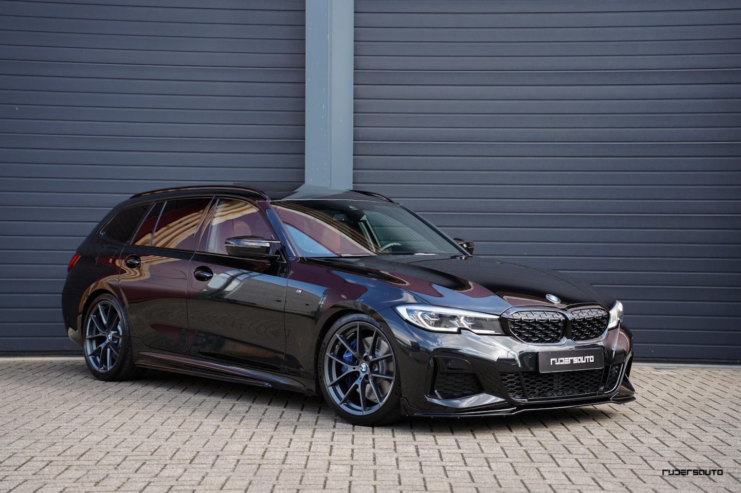 BMW 3-serie Touring - M340i xDrive | M-Performance kit + wielen | Mosselman | Schroefset | Laser | Pano | HK | O - AutoWereld.nl