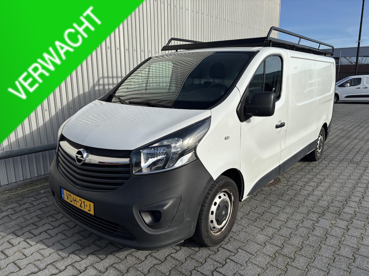Opel Vivaro - 1.6 CDTI L2H1*NAVI*CRUISE*HAAK*A/C*3PERS* - AutoWereld.nl