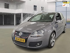 Volkswagen Golf - 2.0 GTI