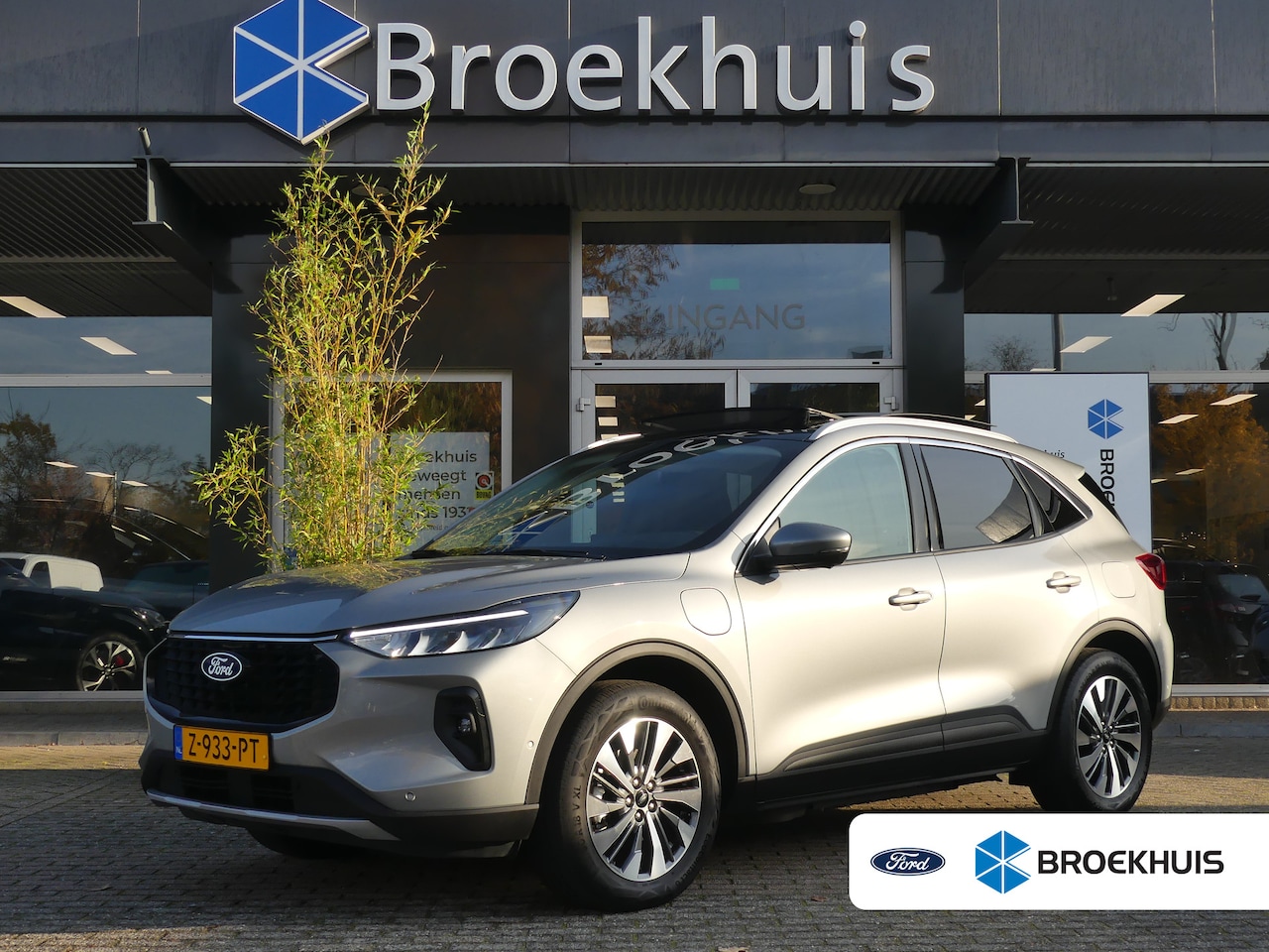 Ford Kuga - 2.5 PHEV 243PK Titanium | PANORAMADAK | STOEL+STUUR+VOORRUITVERWAMING | ADAPTIVE CRUISE | - AutoWereld.nl