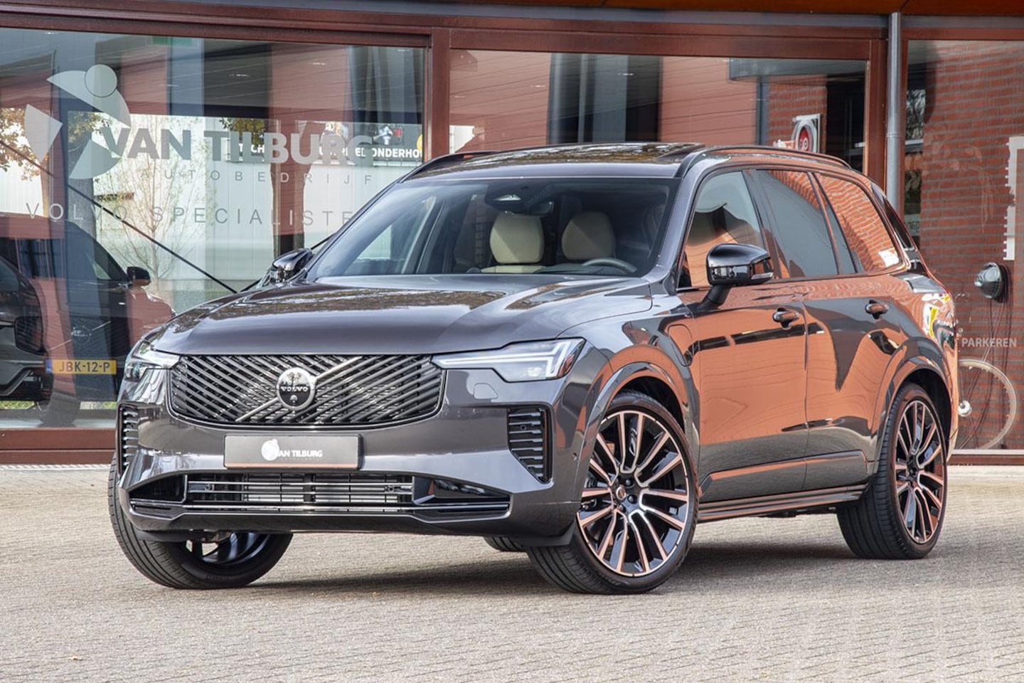 Volvo XC90 - 2.0 T8 Plug-in hybrid AWD Ultra Dark 2.0 T8 PLUG-IN HYBRID AWD ULTRA DARK - AutoWereld.nl