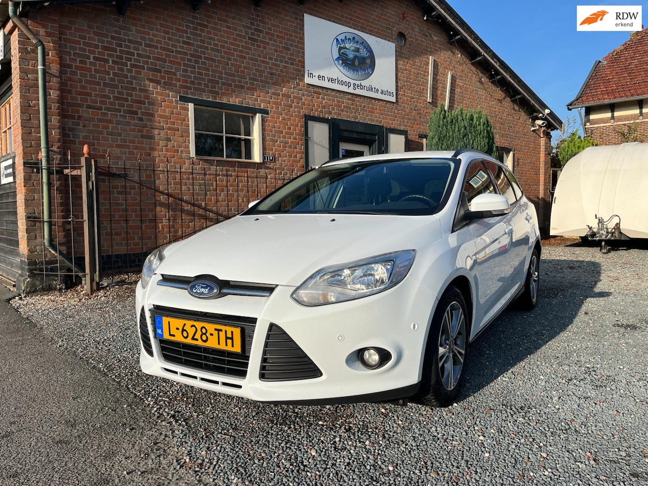 Ford Focus Wagon - 1.0 EcoBoost Titanium 1.0 EcoBoost Titanium ( Climate controle + Navigatie + Nieuwe apk ) - AutoWereld.nl