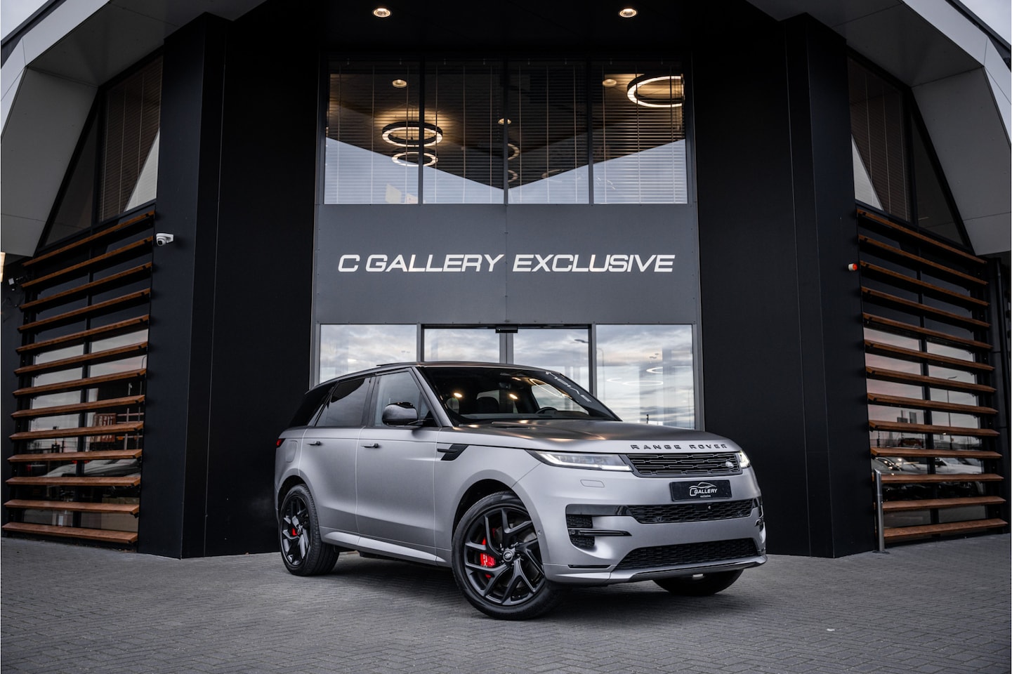 Land Rover Range Rover Sport - 3.0 P440e SE - Panorama | Meridian | Memory | Luchtvering | Keyless | - AutoWereld.nl