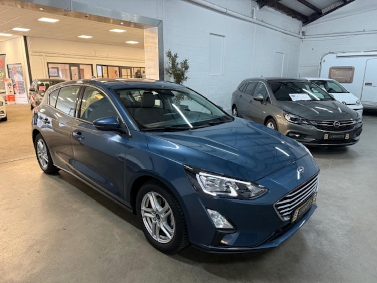 Ford Focus - 1.0 EcoB. Tr Ed. bns - AutoWereld.nl