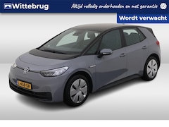 Volkswagen ID.3 - Life 58 kWh 204pk Navigatie / Parkeersensoren / App-connect