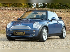 MINI Cabrio - Cooper "Cool Blue" Cooper with low mileage "26.026 km", Presented in Cool Blue metallic wi