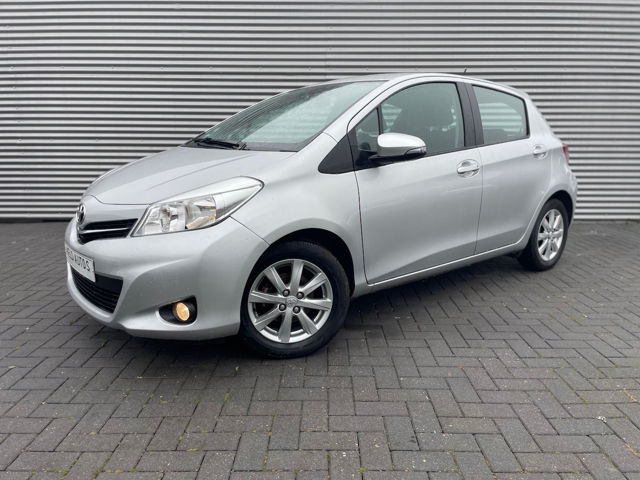 Toyota Yaris - 1.0 VVT-i Comfort 2012 met 28000 km !!! - AutoWereld.nl