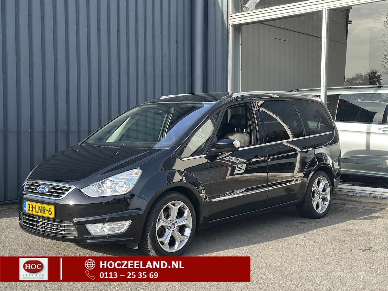Ford Galaxy - 2.0 SCTi Titanium 7 zits | 17" LM | Pano | Trekhaak - AutoWereld.nl