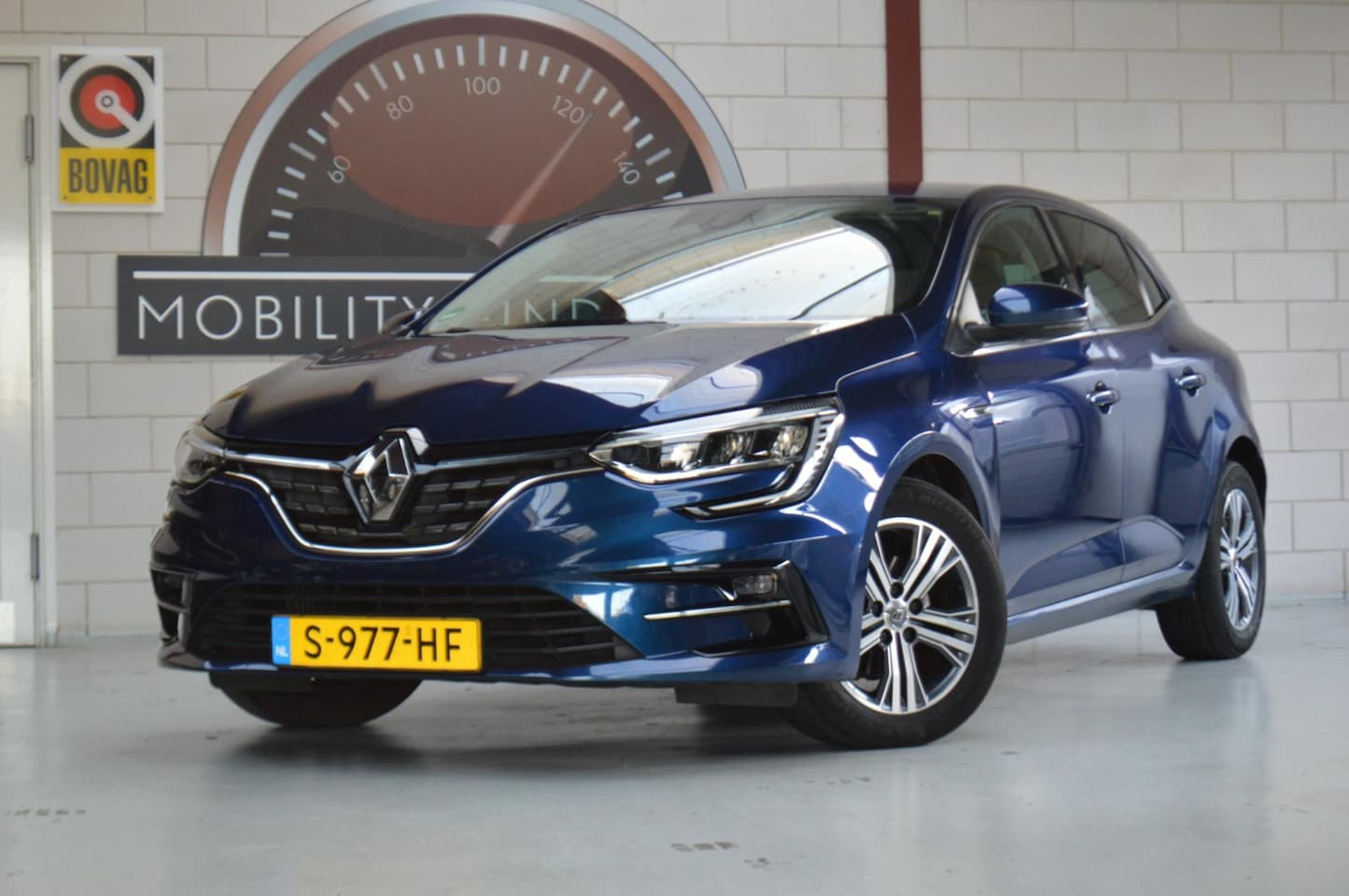 Renault Mégane - 140PK INTENS AUTOMAAT NIEUWSTAAT en VEEL OPTIES - AutoWereld.nl