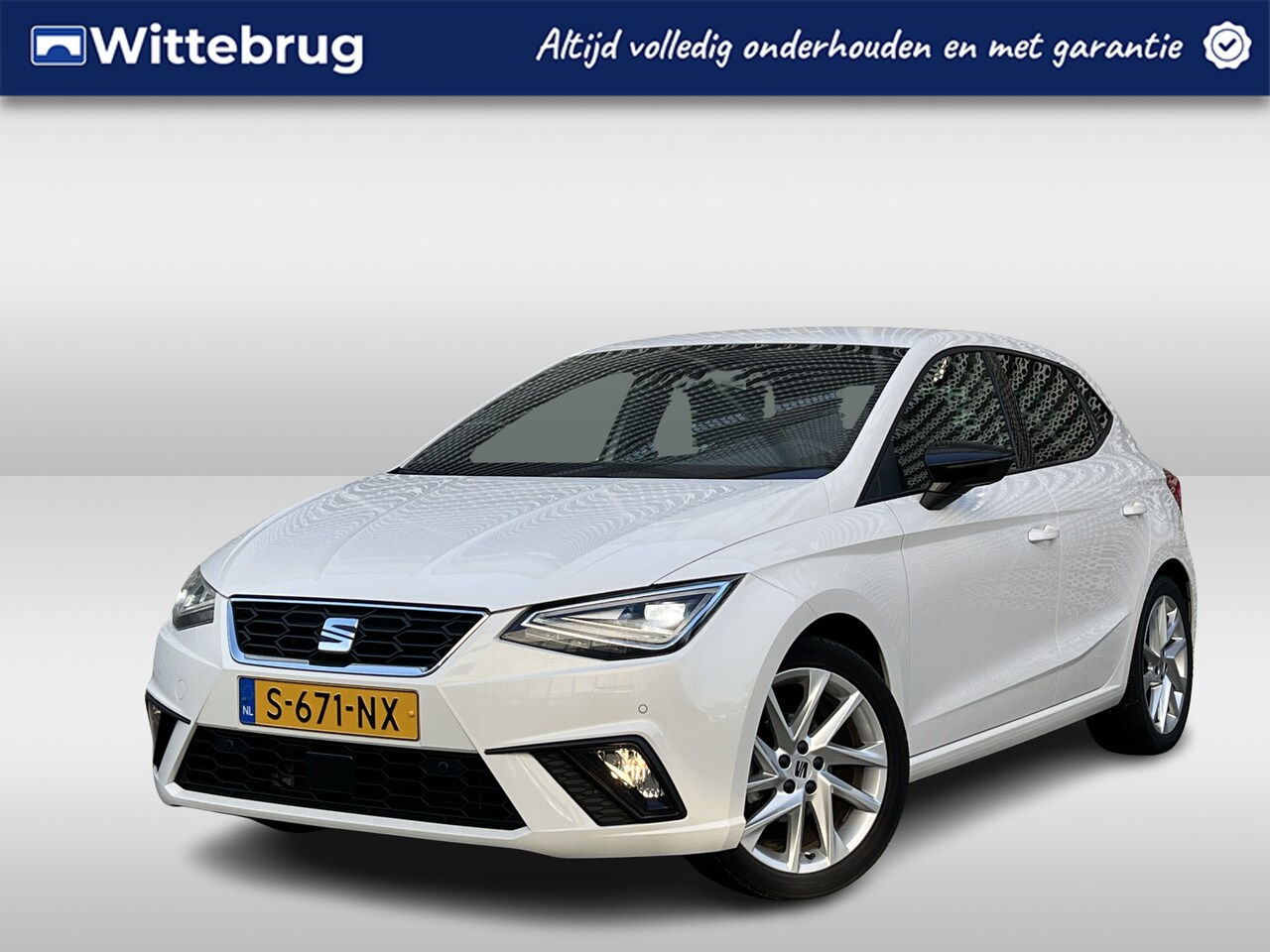 SEAT Ibiza - 1.0 EcoTSI FR Business Intense / Digitaal dashboard / Leder Alcantara / App connect / Came - AutoWereld.nl