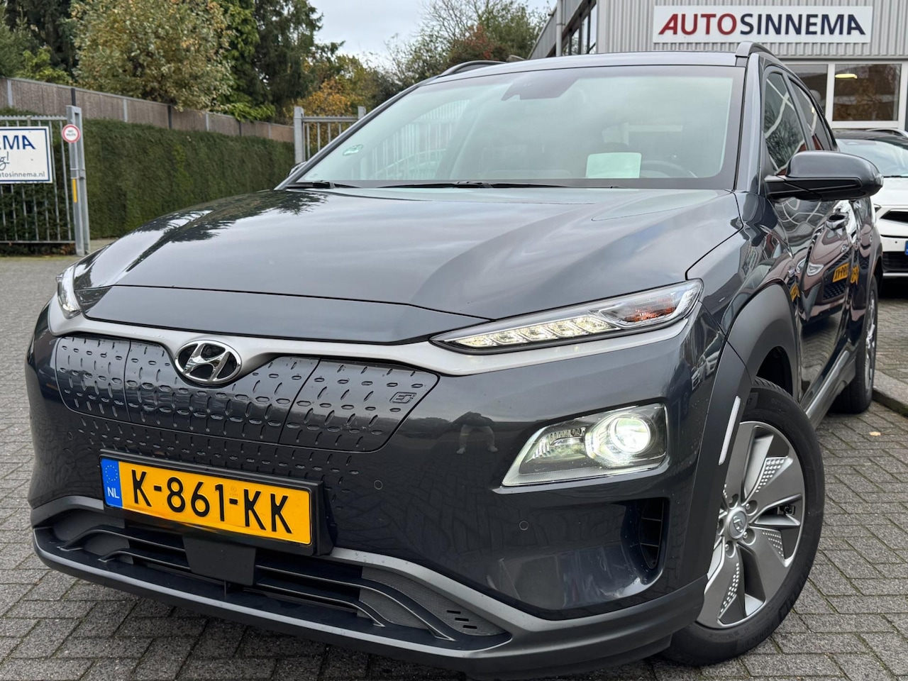 Hyundai Kona Electric - EV Limited 64 kWh 3 FASE Trekhaak Panoramadak - AutoWereld.nl