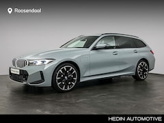 BMW 3-serie Touring - 330e M-Sport | Panoramadak | Head up | Trekhaak | Harman-Kardon | Adaptieve LED Koplampen