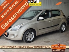 Hyundai i20 - 1.2i i-Motion, NL auto met NAP, trekh., airco, 15"lmv