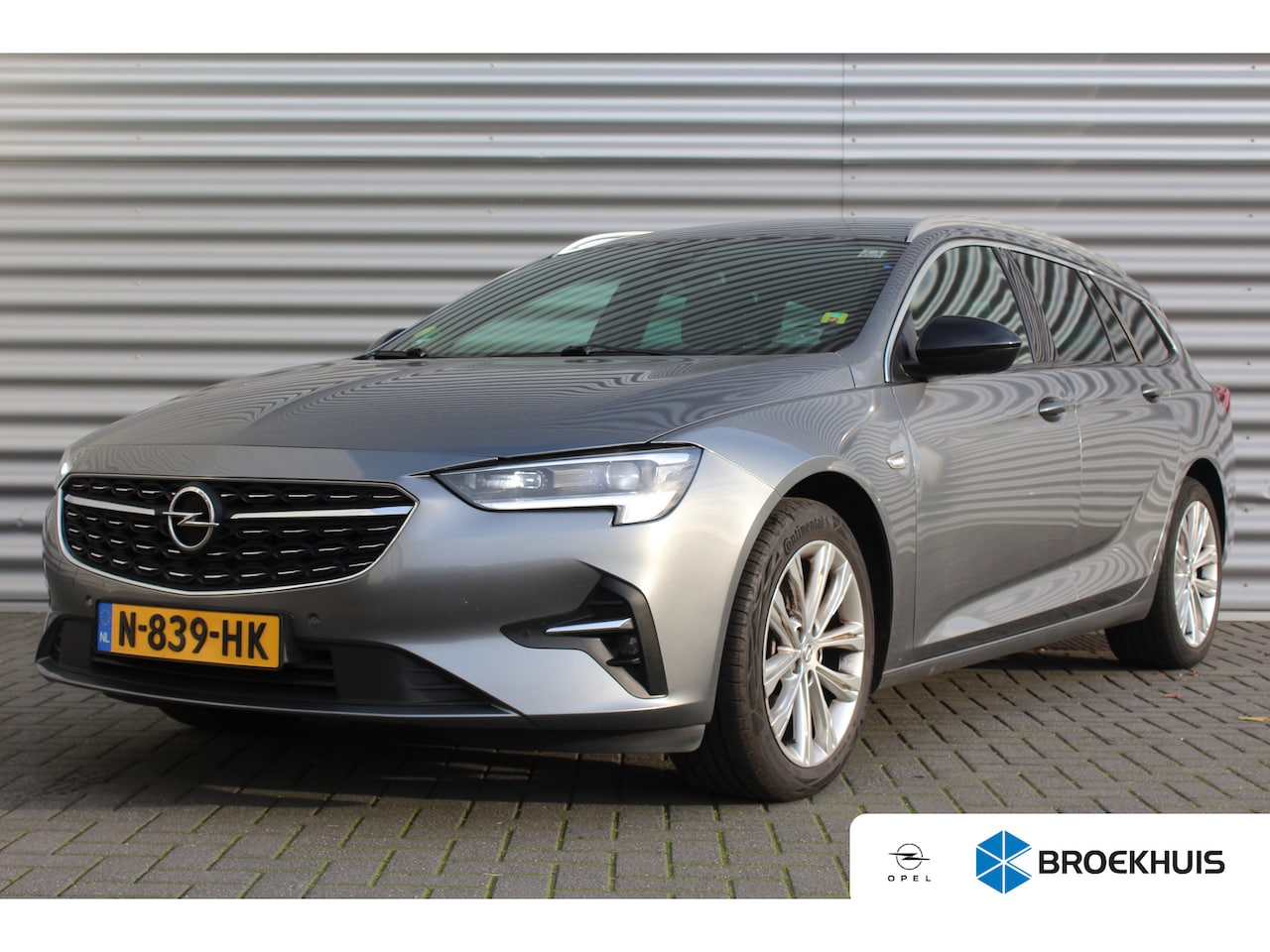 Opel Insignia Sports Tourer - 2.0 CDTI 175PK BUSINESS ELEGANCE / NAVI / LEDER / XENON / CLIMA / LED / PDC / 18" LMV / KE - AutoWereld.nl