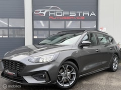 Ford Focus Wagon - 1.0 EcoBoost ST Line Pano Head-Up Winterpack Adaptive Cruise