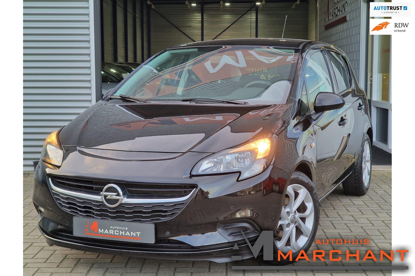 Opel Corsa - 1.4 Edition Stoelverwarming, Stuurverwarming, City Steering - AutoWereld.nl