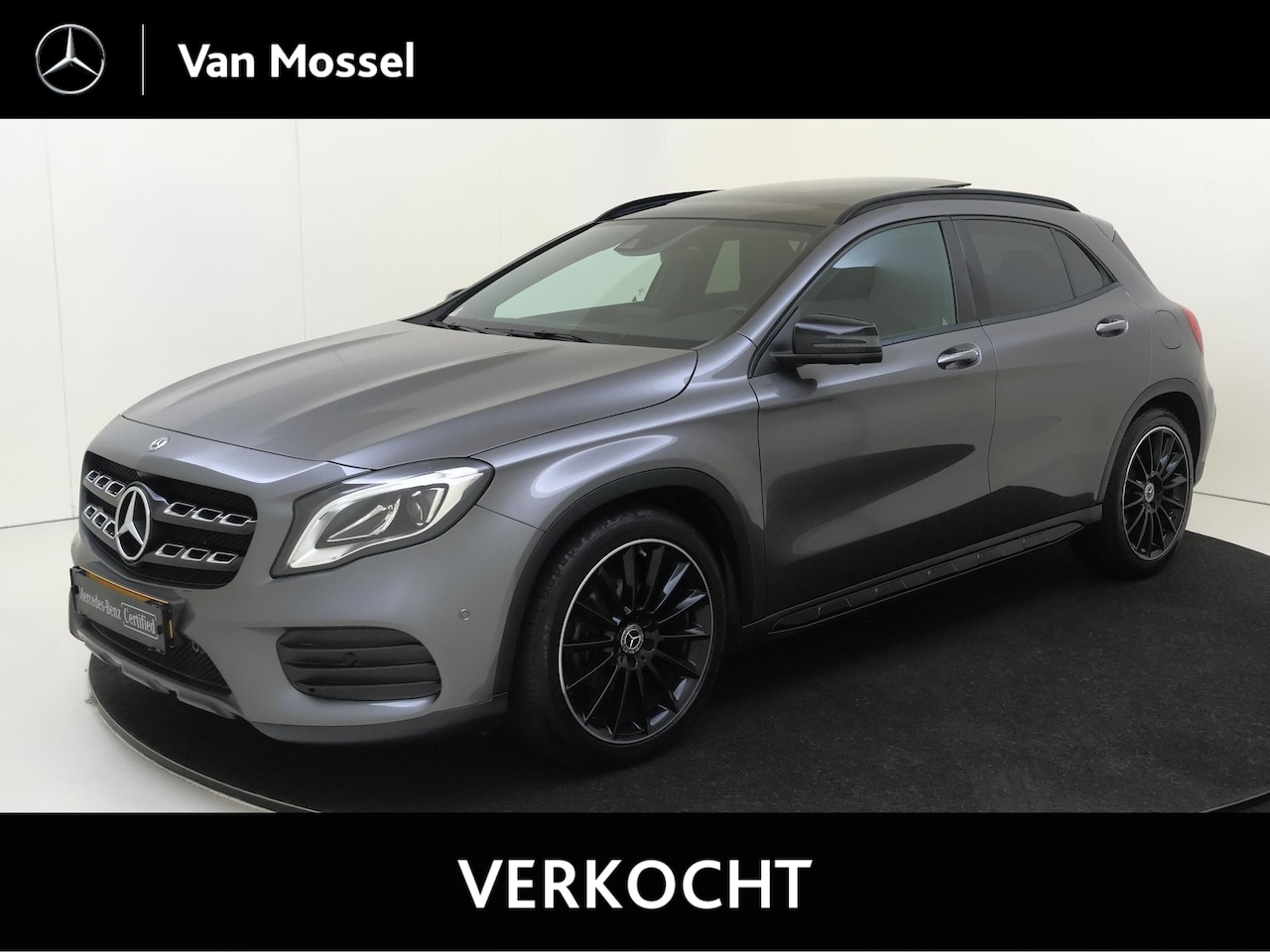 Mercedes-Benz GLA-Klasse - 180 Premium Plus Harman Kardon / Memory Seats / Panoramadak / Nightpakket / 360 Camera / S - AutoWereld.nl