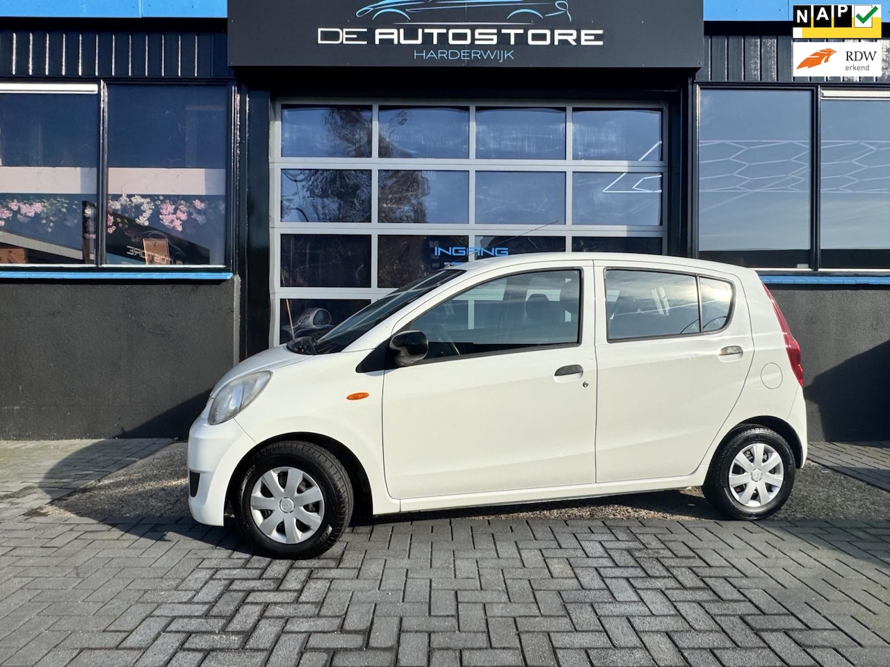 Daihatsu Cuore - 1.0 Trend 1ste Eig In Nieuwstaat!! Dealer onderhouden - AutoWereld.nl