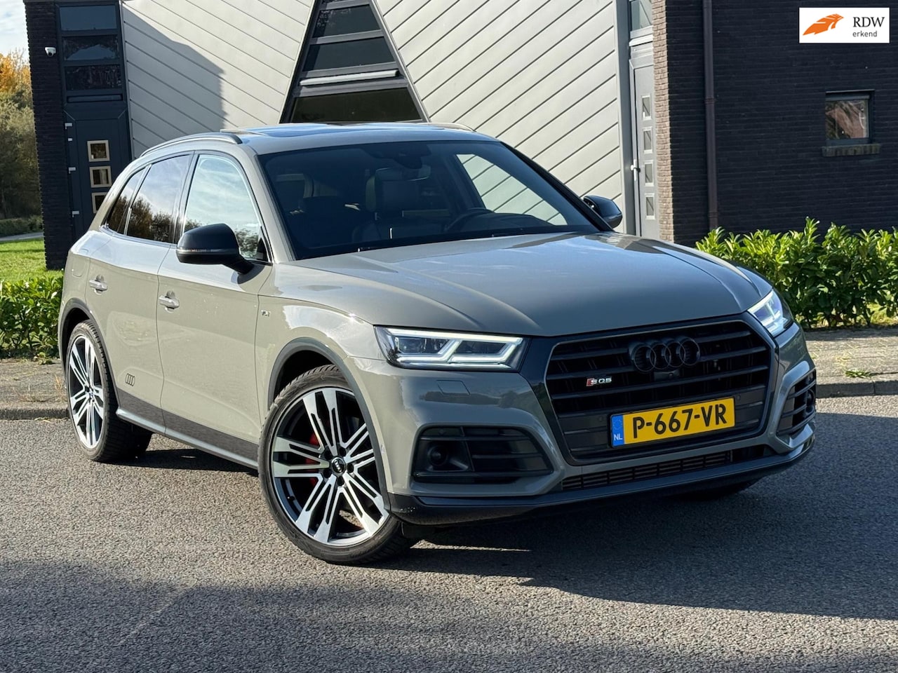 Audi SQ5 - 3.0 TFSI Black editie| Luchtvering | PANORAMADAK | Leer | Trekhaak | - AutoWereld.nl