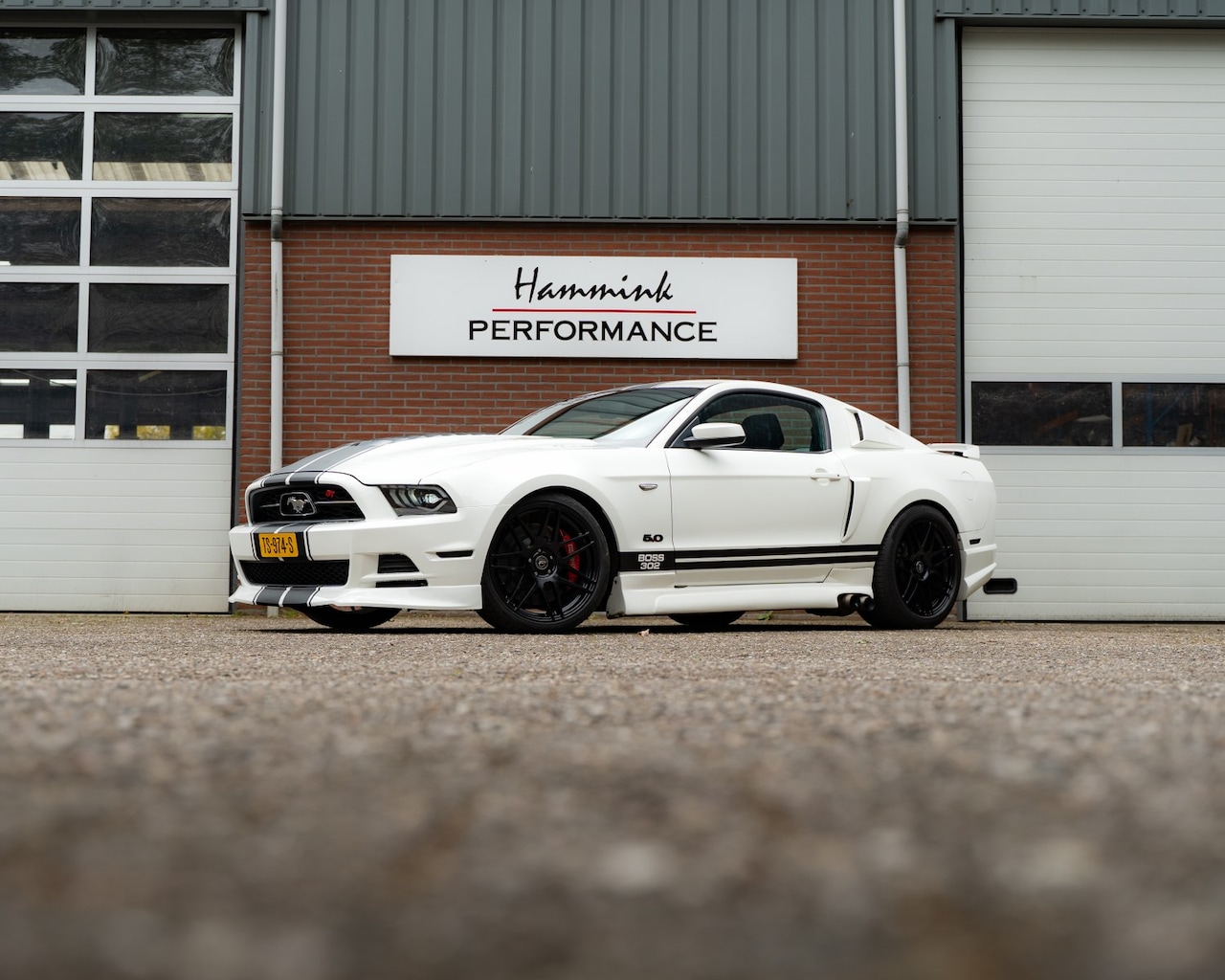 Ford Mustang - GT 5.0L V8 Procharged Handgeschakeld - AutoWereld.nl