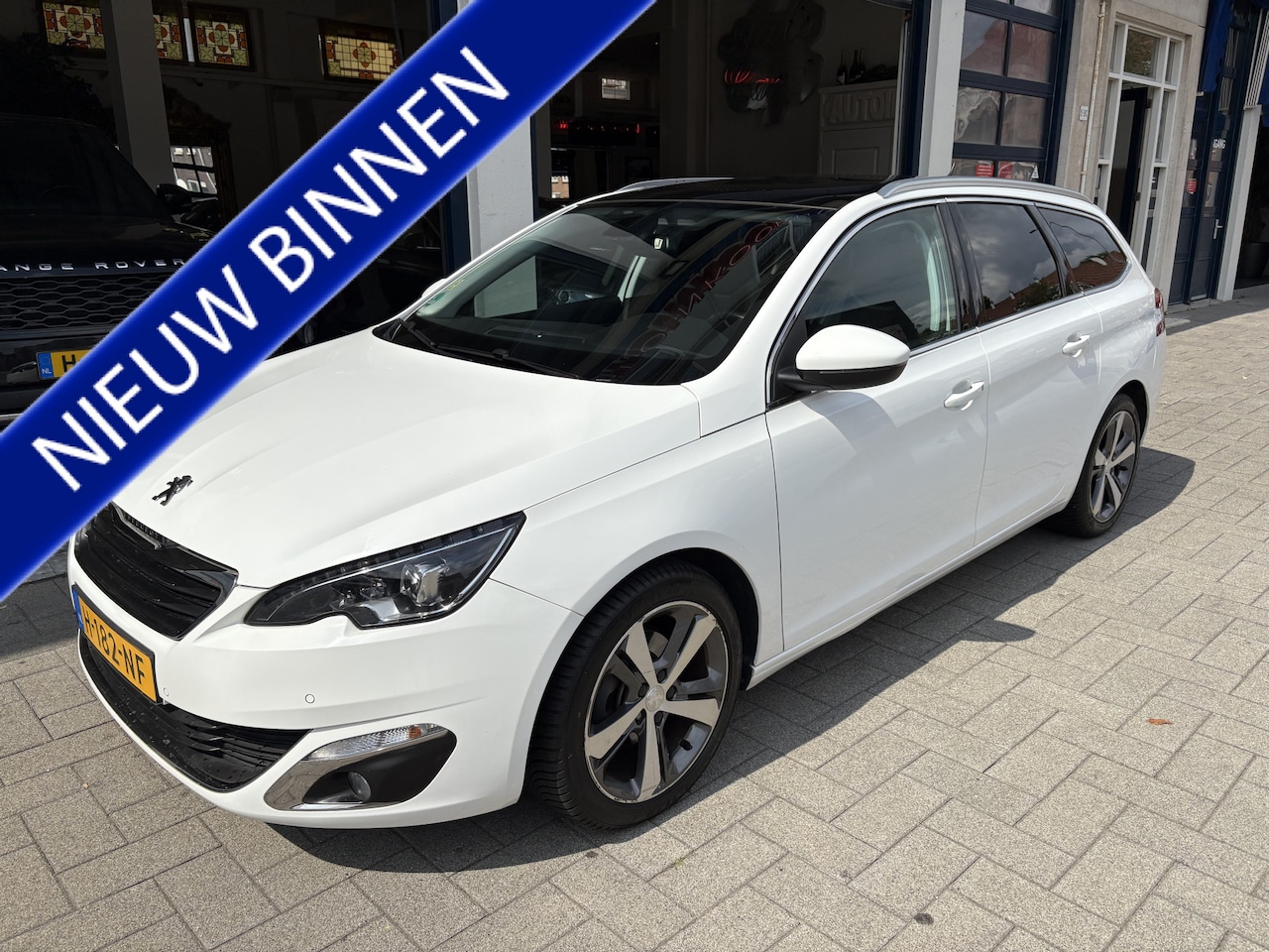 Peugeot 308 SW - 1.2 PureTech GT-line PANO/AUTOMAAT/NAVI/CLIMA - AutoWereld.nl