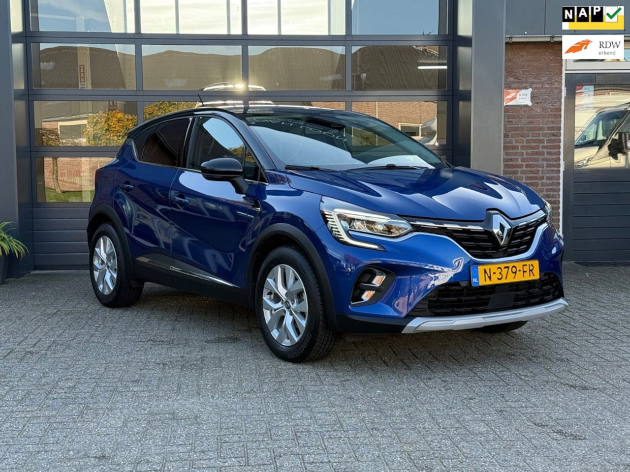 Renault Captur - 1.0 TCe 90 Intens|carplay|navi|1e eigenaar - AutoWereld.nl
