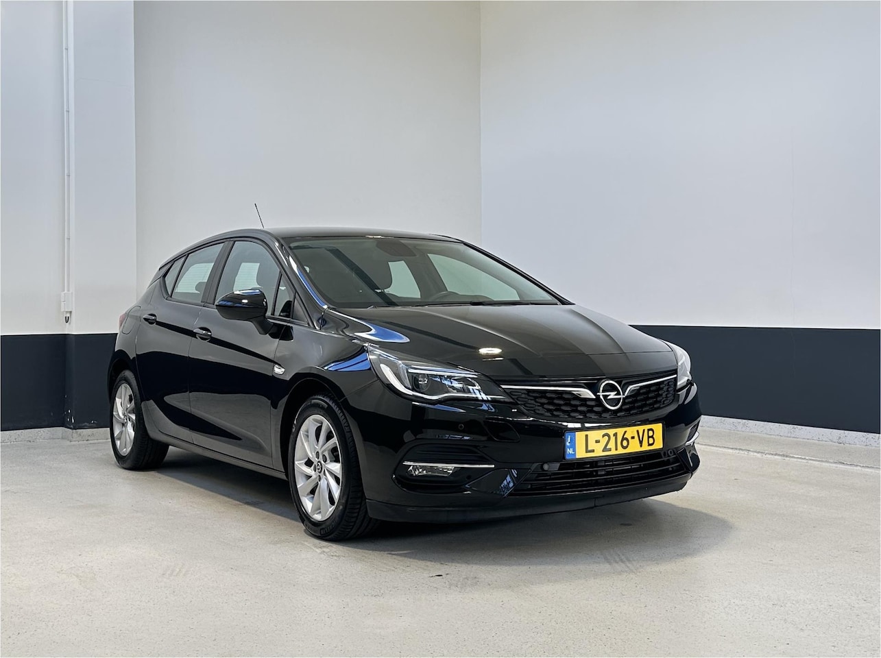 Opel Astra - 1.2 Edition | Camera| Navigatie | PDC | NL | Clima | - AutoWereld.nl