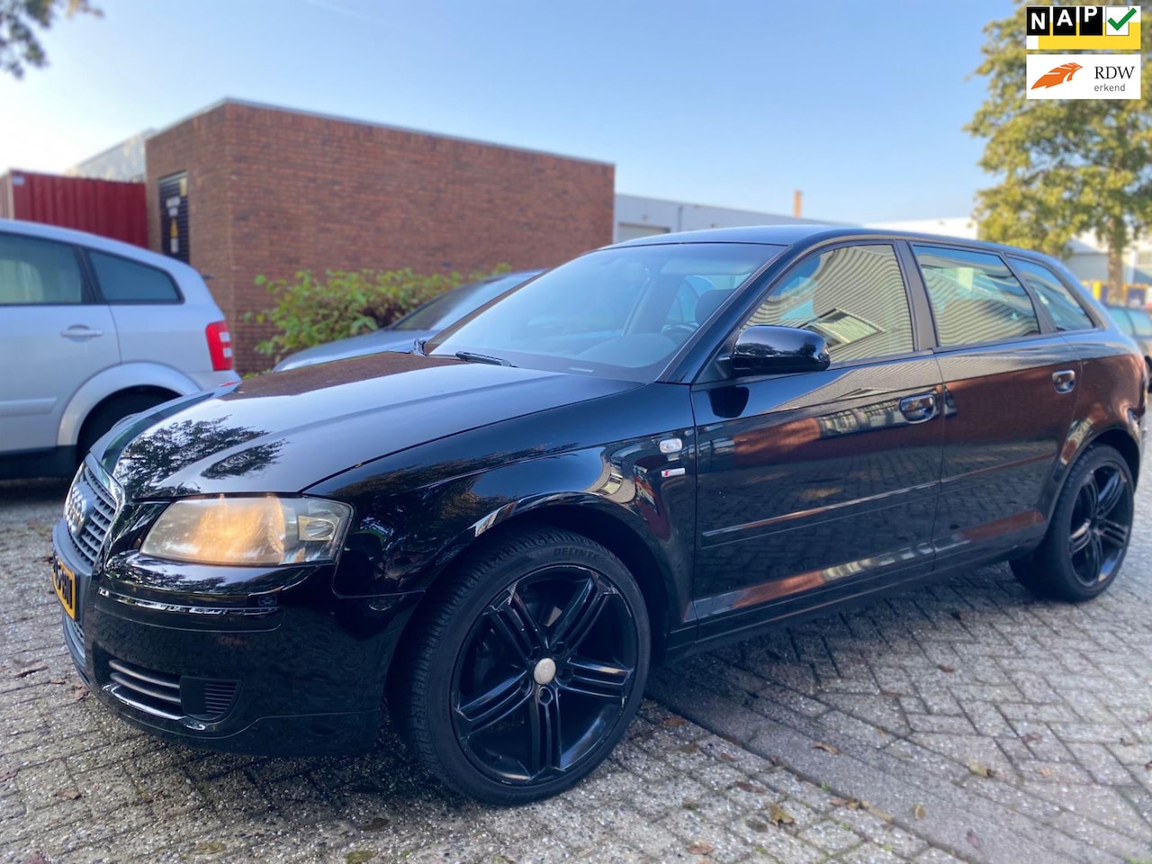 Audi A3 Sportback - 1.6 FSI Ambiente Airco 5 deurs - AutoWereld.nl