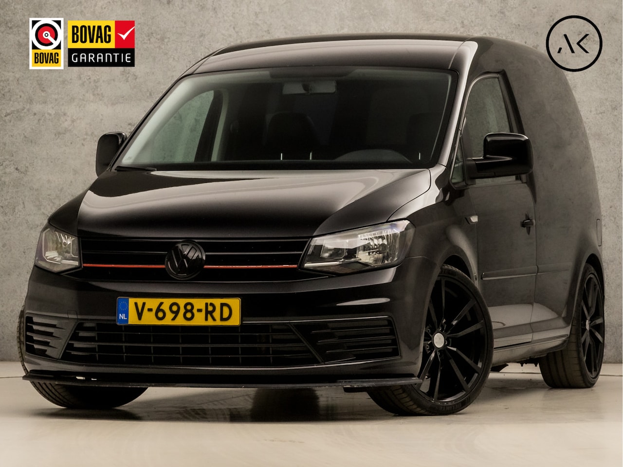 Volkswagen Caddy - 2.0 TDI L1H1 BMT Black Sport (APPLE CARPLAY, NAVIGATIE, LEDER, AIRCO, TREKHAAK, ZIJSCHUIFD - AutoWereld.nl