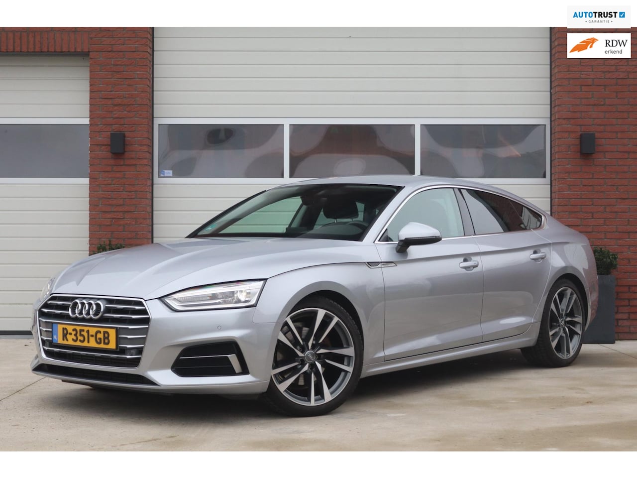 Audi A5 Sportback - 35 TFSI Aut. 19 inch S-Line sportvelgen - Stoelverwarming - 3 zone Climate control - Deale - AutoWereld.nl