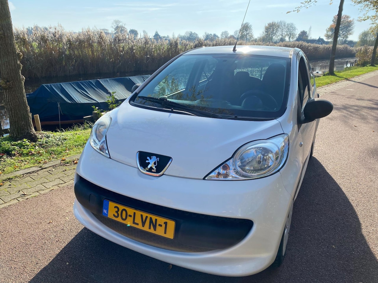 Peugeot 107 - 1.0-12V XR 1.0-12V XR - AutoWereld.nl