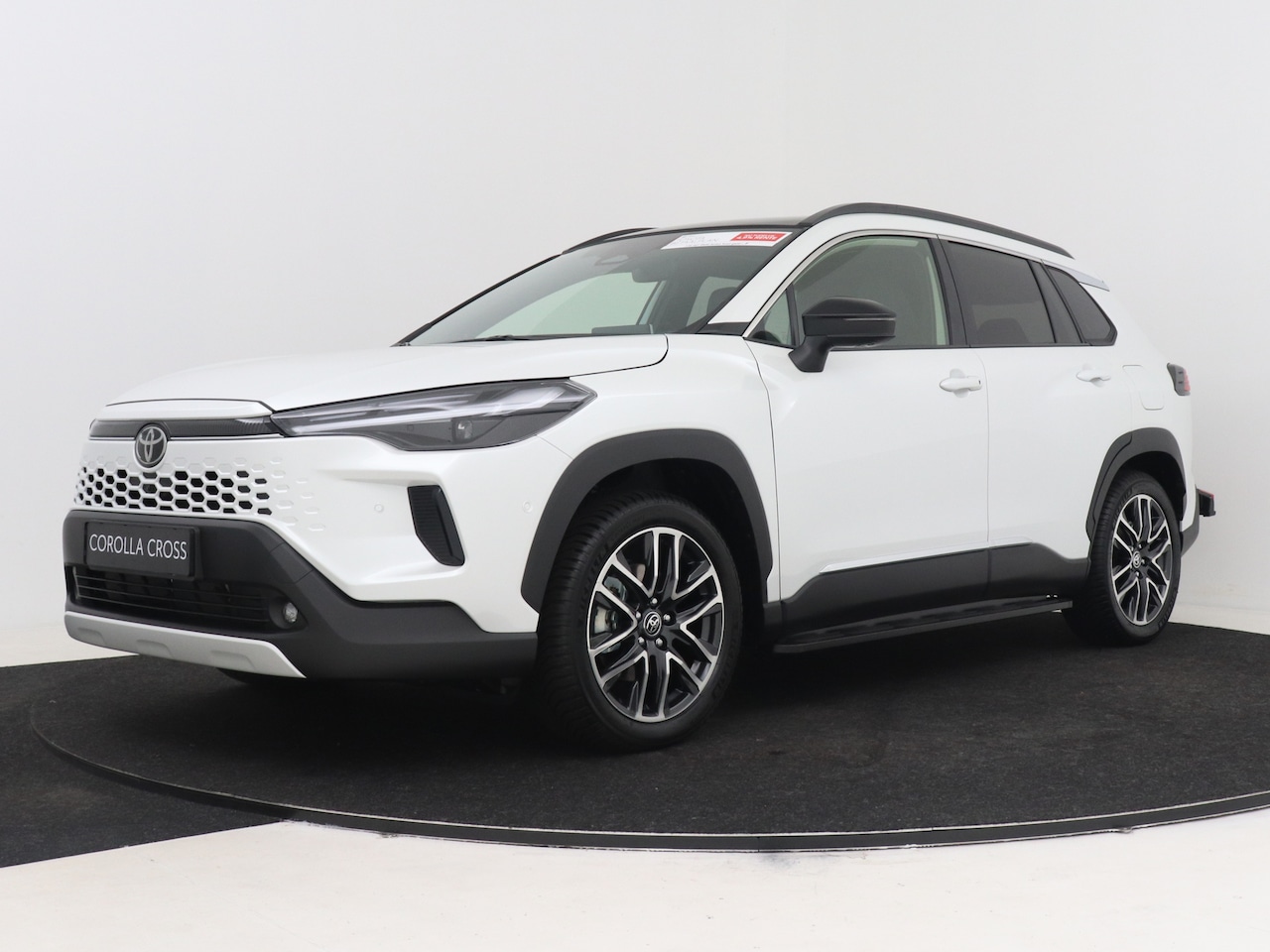 Toyota Corolla Cross - Hybrid 180 Executive Adventure Max Edition | Bike Pack! | Treeplanken | Panoramadak - AutoWereld.nl