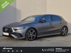 Mercedes-Benz A-klasse - 200 AMG Line Automaat / Trekgewicht 1600 Kg / Stoelverwarming / Achteruitrijcamera / Navig