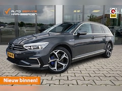 Volkswagen Passat Variant - 1.4 TSI PHEV GTE Business | Trekhaak | Camera | 18 Inch | Matrix |