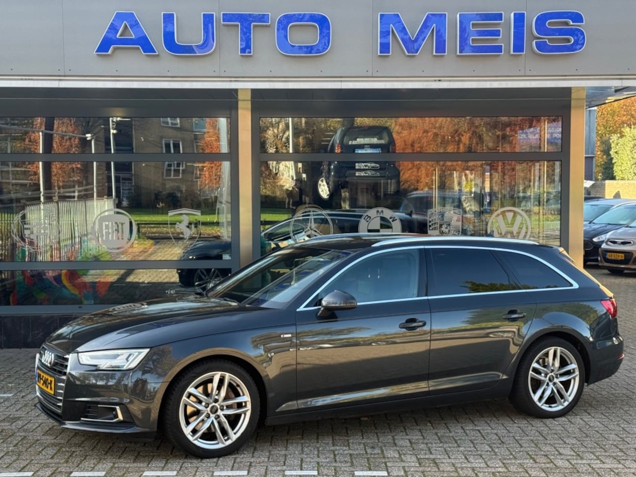 Audi A4 - 2.0 TDI Quattro Sport Pro Line S Automaat Navi Camera - AutoWereld.nl