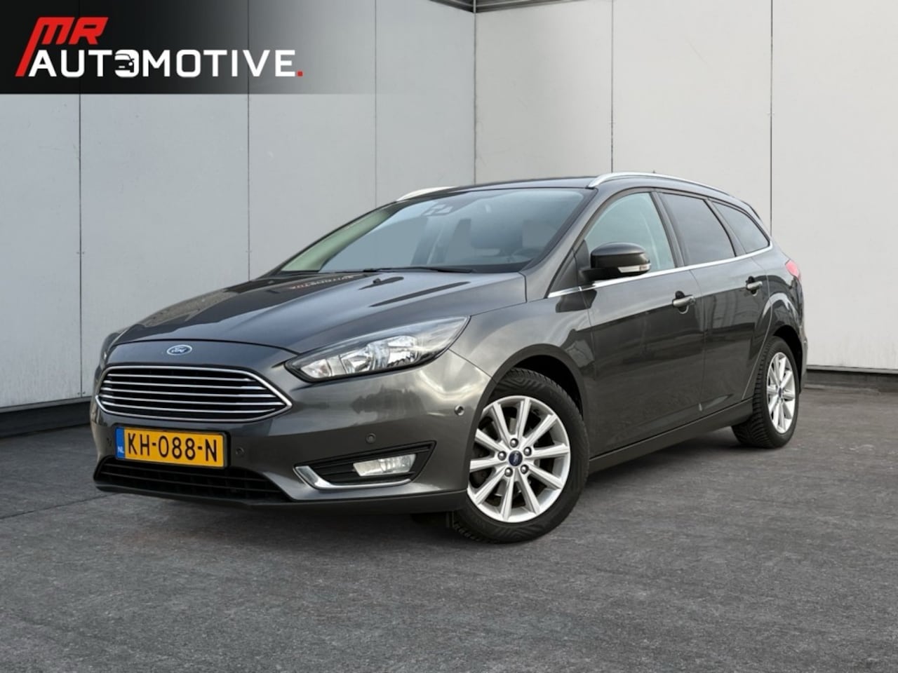 Ford Focus - 1.0 Titanium - Camera, Carplay, Stoel/Stuurverw. - AutoWereld.nl