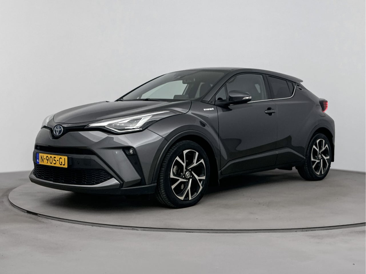 Toyota C-HR - 2.0 184 PK Hybrid Style | JBL-Audio | LED Verlichting | - AutoWereld.nl