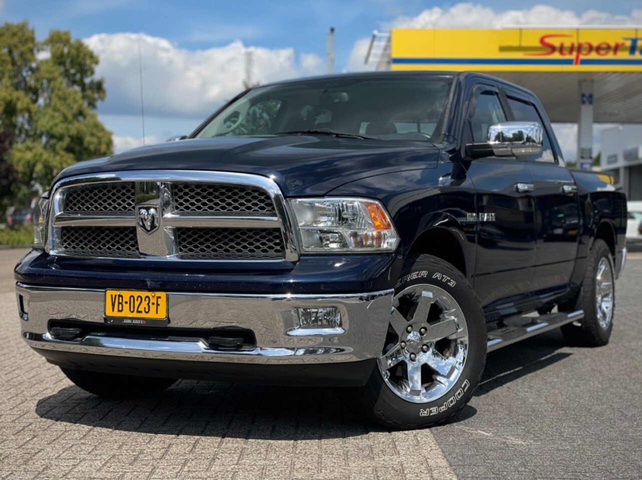 Dodge Ram - 5.7 HEMI LARAMIE - AutoWereld.nl