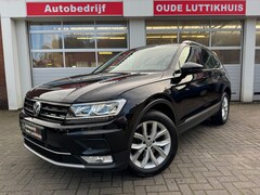 Volkswagen Tiguan - 1.4TSI 150PK 4Motion Highline Full-Led ACC Trekhaak Navi
