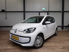 Volkswagen Up! - 1.0 3 drs - airco - trekhaak - navigatie
